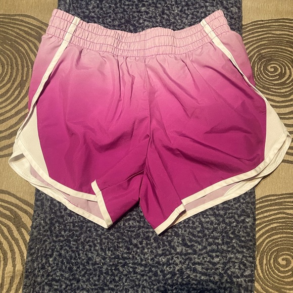 SOLD**Girls’ Athletic Wear Shorts**SOLD - Picture 1 of 3